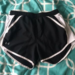 Under armour heat gear running shorts